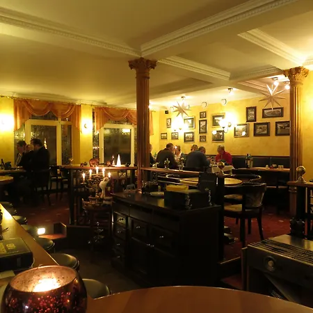 Elefant 3* Schwerin (Mecklenburg-Vorpommern)